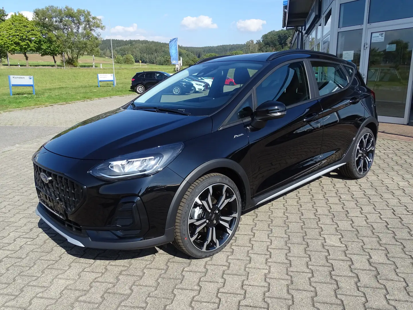 Ford Fiesta Active Schwarz - 1