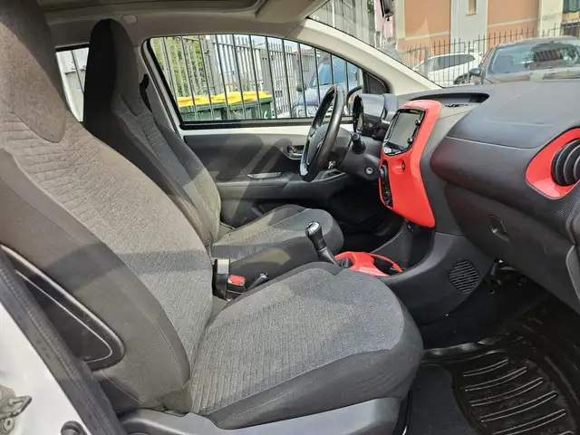 Citroen C1 view 10
