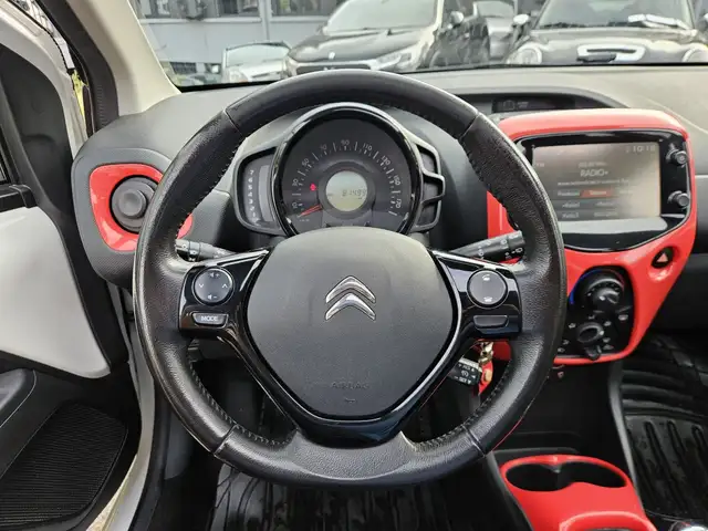 Citroen C1 view 13