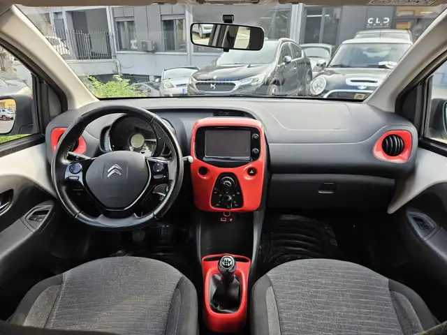Citroen C1 view 9