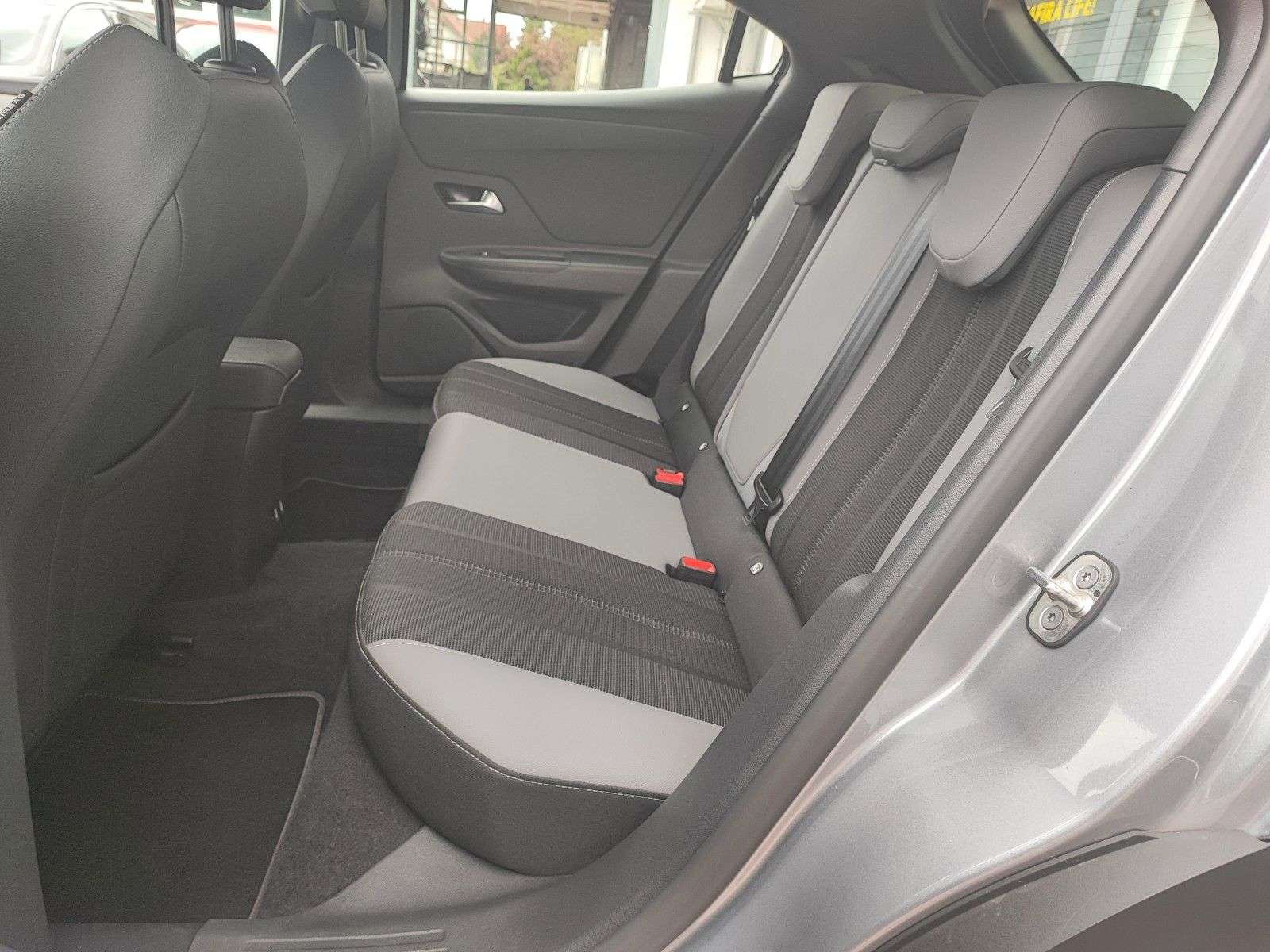 Opel Mokka E