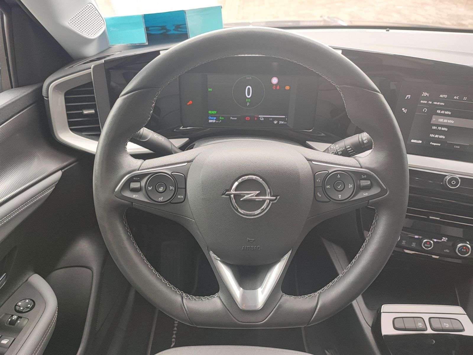 Opel Mokka E