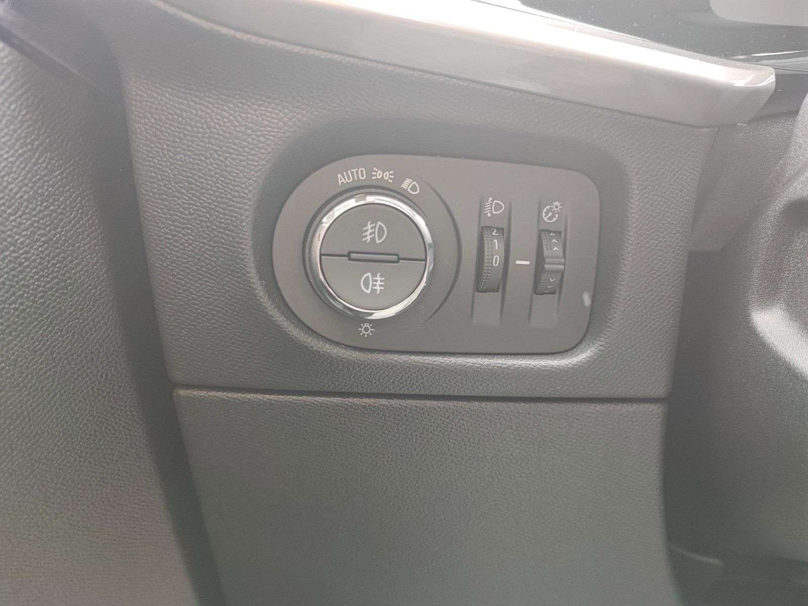 Opel Mokka E