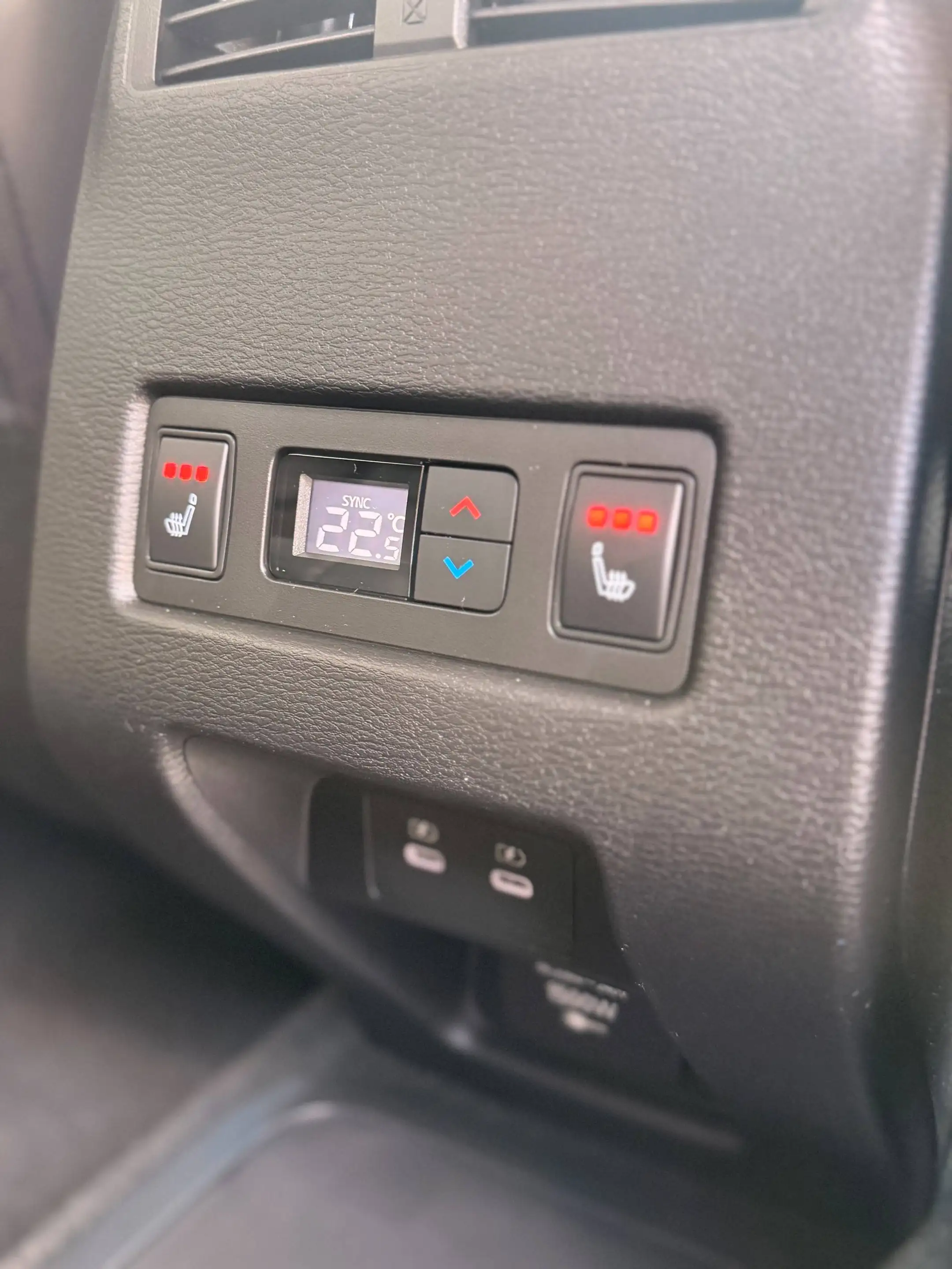 Mitsubishi Outlander 2.4 4WD PHEV Top Black #Massage+Sitzlüftung+HUD# — photo 12