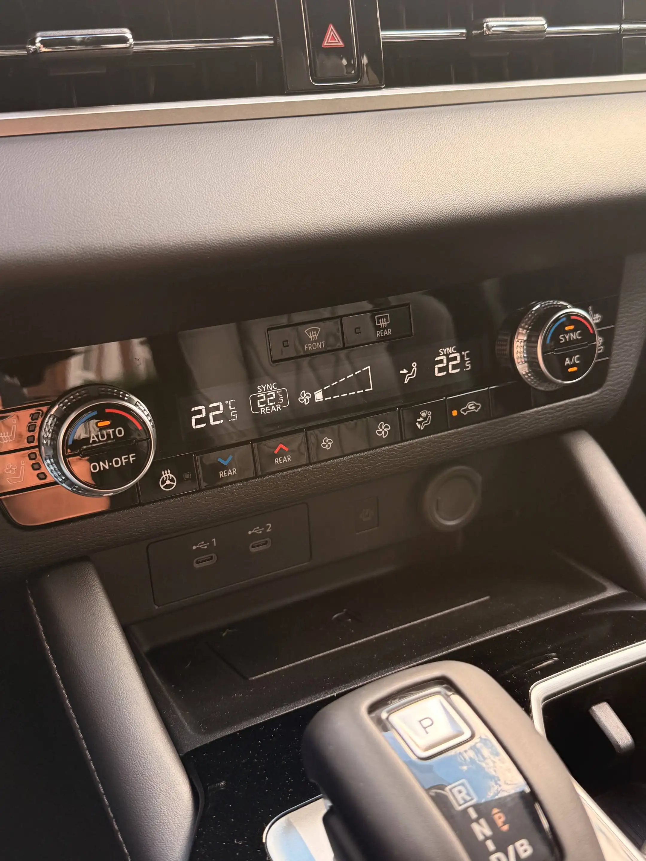 Mitsubishi Outlander 2.4 4WD PHEV Top Black #Massage+Sitzlüftung+HUD# — photo 21