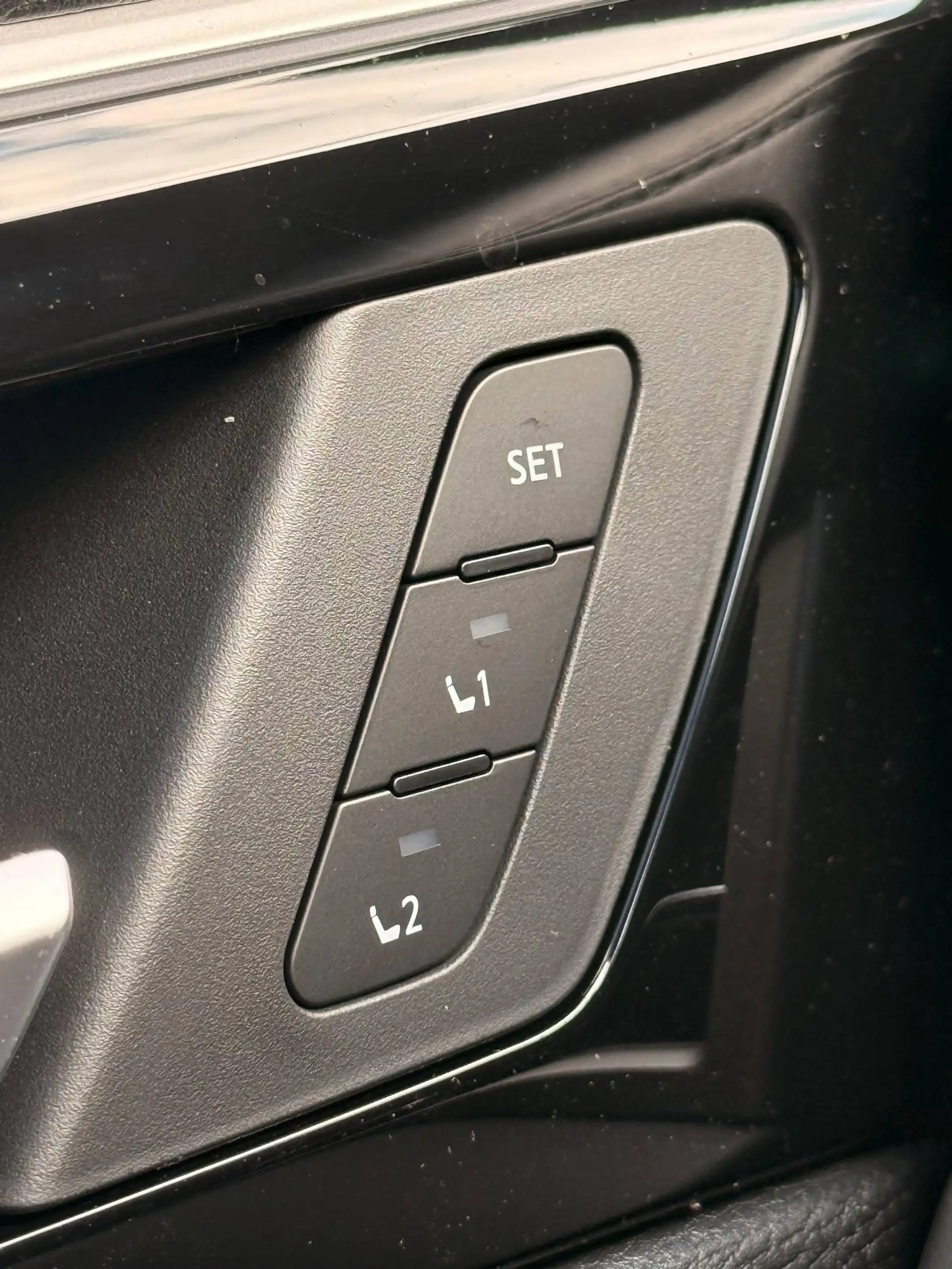 Mitsubishi Outlander 2.4 4WD PHEV Top Black #Massage+Sitzlüftung+HUD# — photo 10