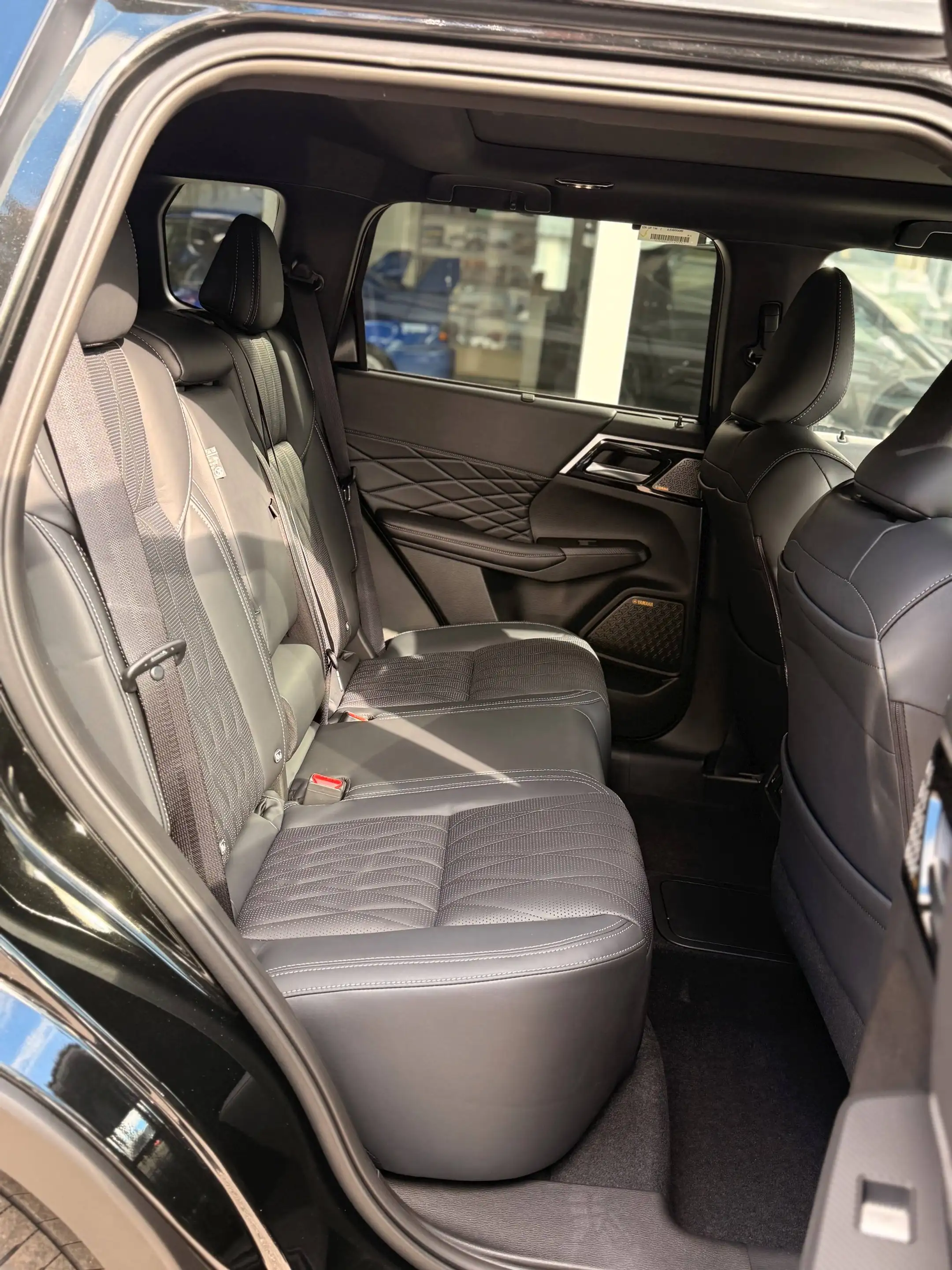 Mitsubishi Outlander 2.4 4WD PHEV Top Black #Massage+Sitzlüftung+HUD# — photo 15