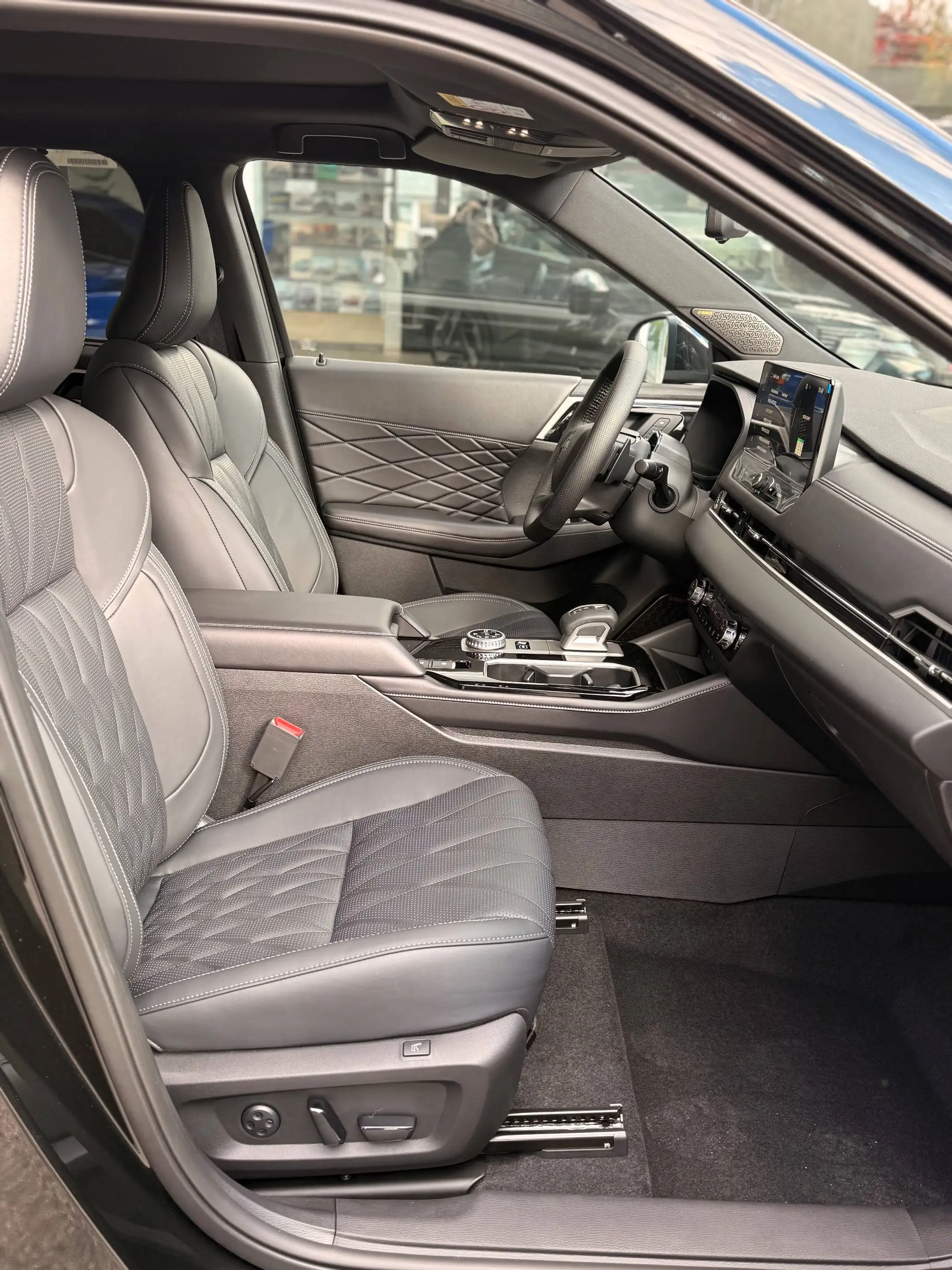Mitsubishi Outlander 2.4 4WD PHEV Top Black #Massage+Sitzlüftung+HUD# — photo 9