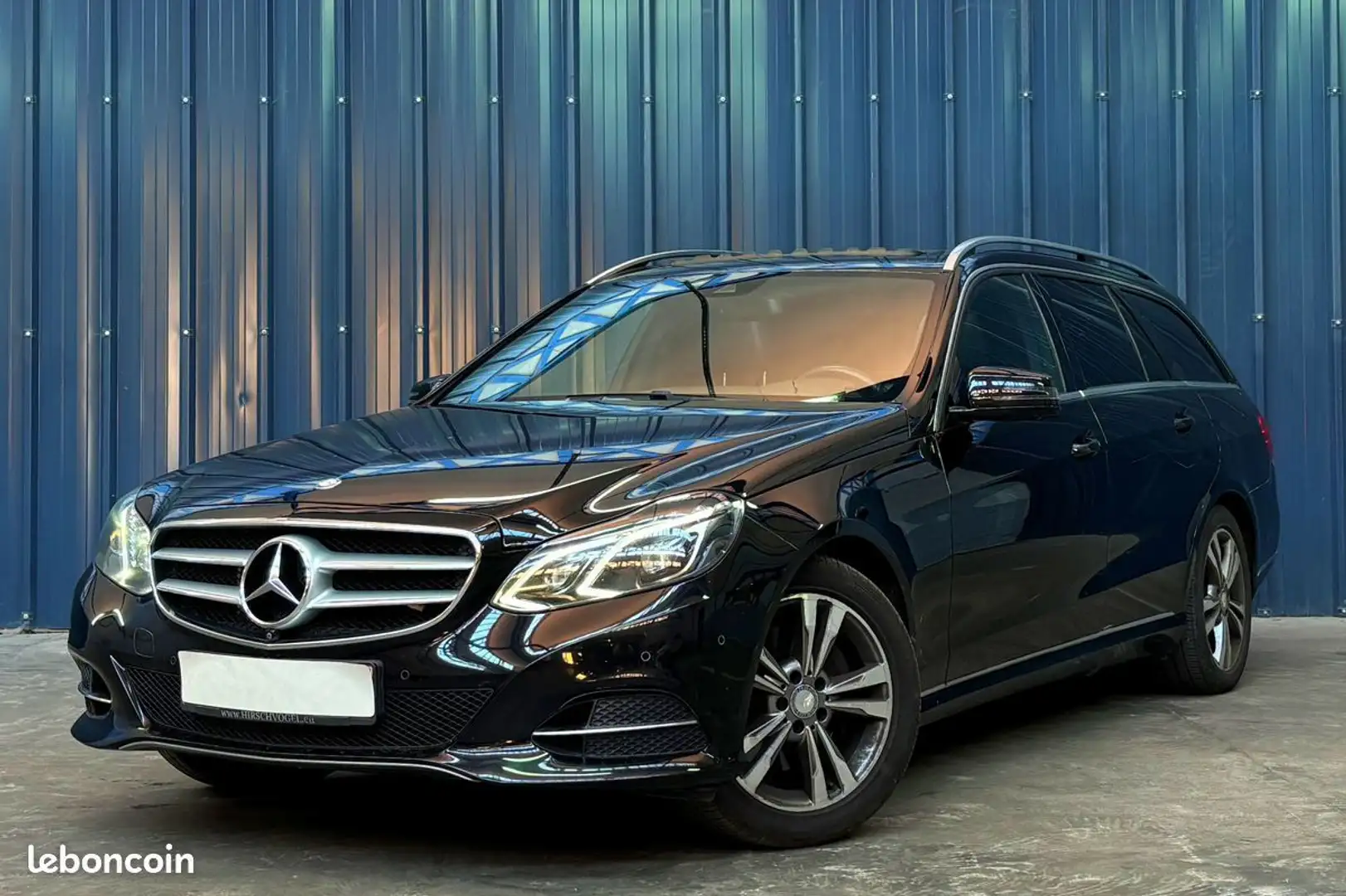 Mercedes-Benz E 250 Mercedes BREAK 250 211ch 7G-TRONIC Toit ouvrant Caméra 360 Attelage Garantie 1 An Nero - 1