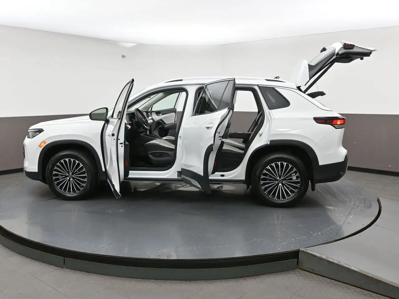 Volkswagen Tiguan снимка Volkswagen Tiguan