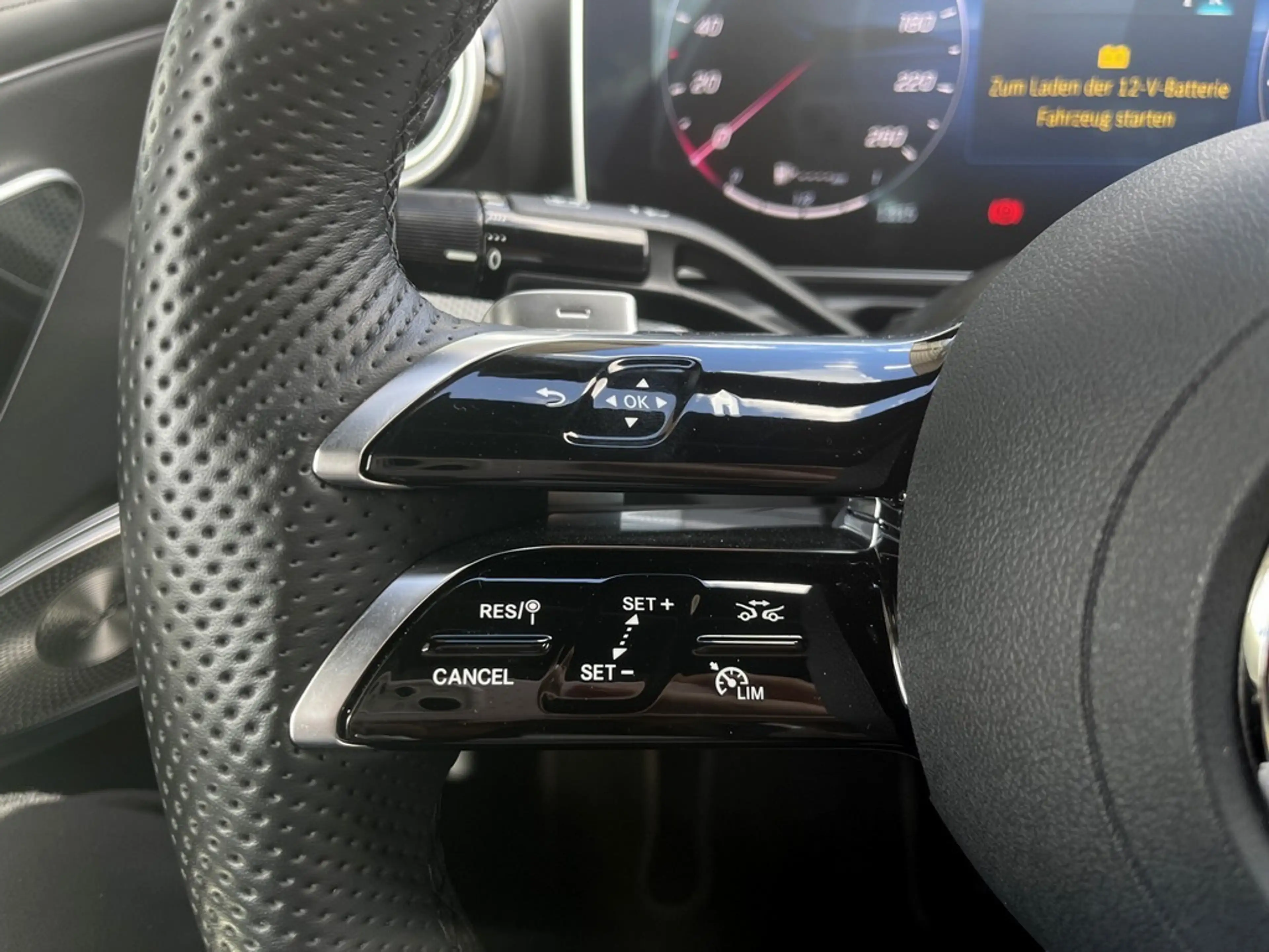 Mercedes-Benz CLE 300 4MATIC Coupé AMG Line Premium 360°+ACC — photo 9