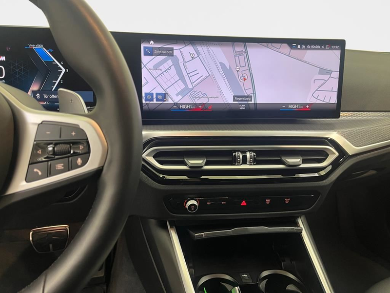 BMW 320 M Sport — photo 10