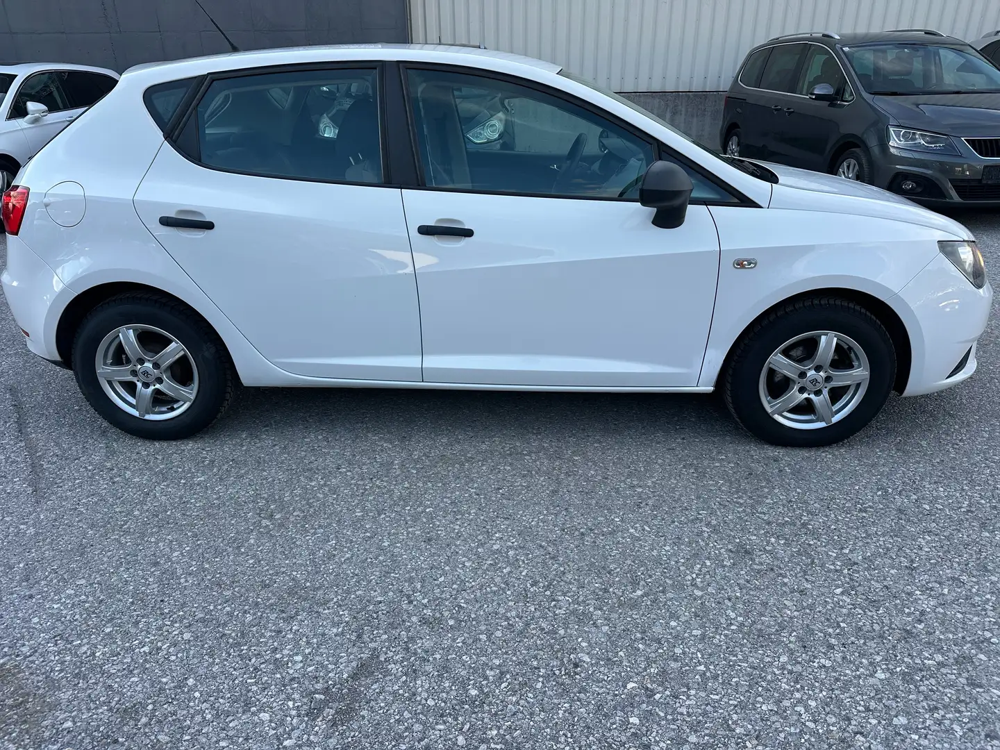 SEAT Ibiza 1.2 Benzin Pickerl 12 /2026 Weiß - 2