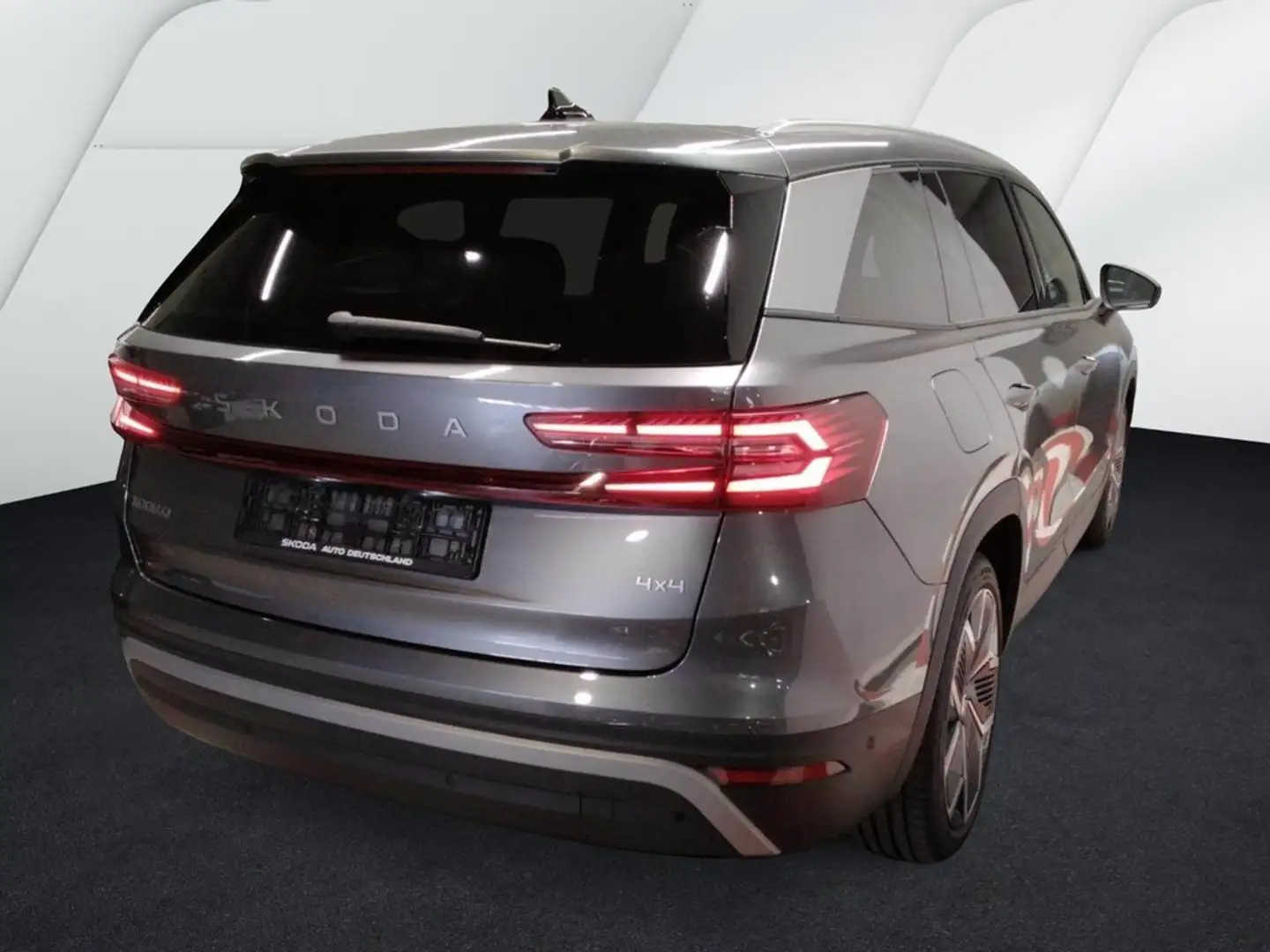Skoda Kodiaq 2.0 TDI DSG 4x4 Selection Area-View, AHK Grau - 2