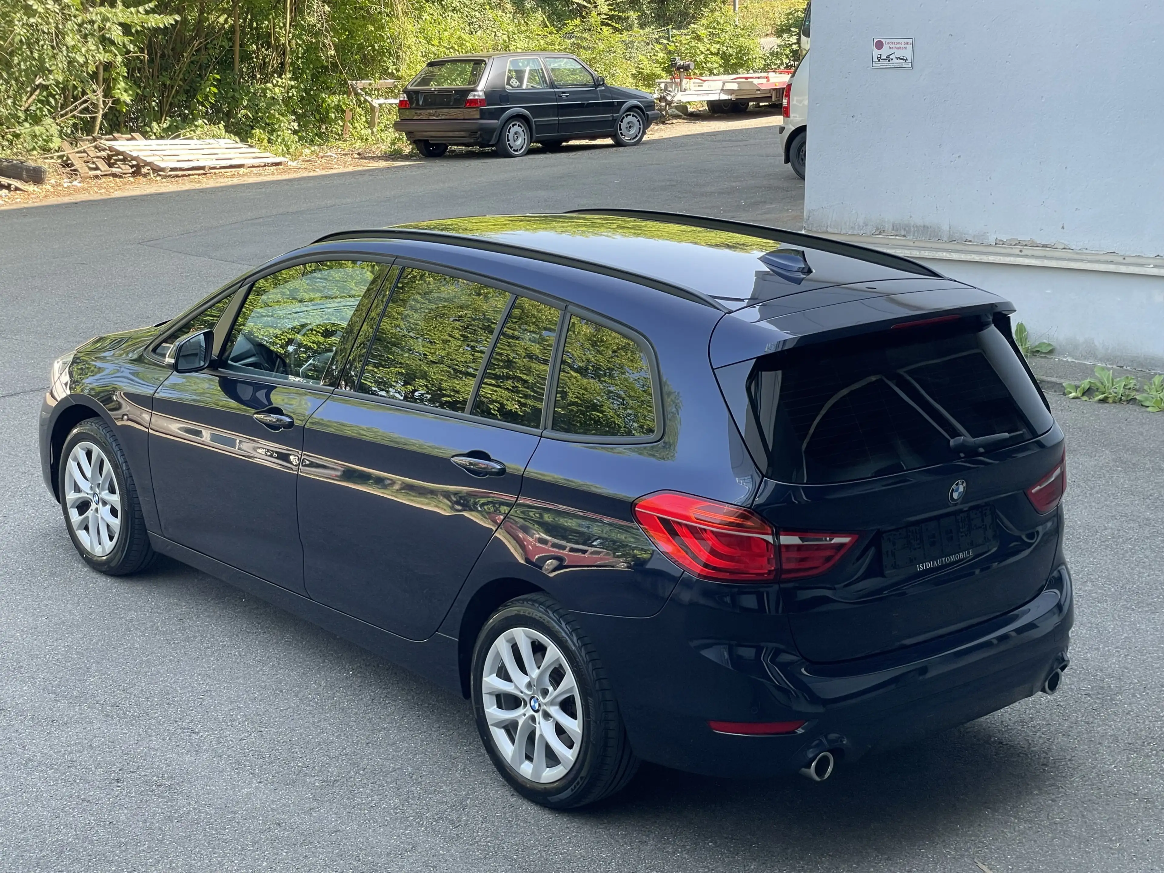 BMW 220 xDrive Advantage 7-Sitzer LED — photo 4