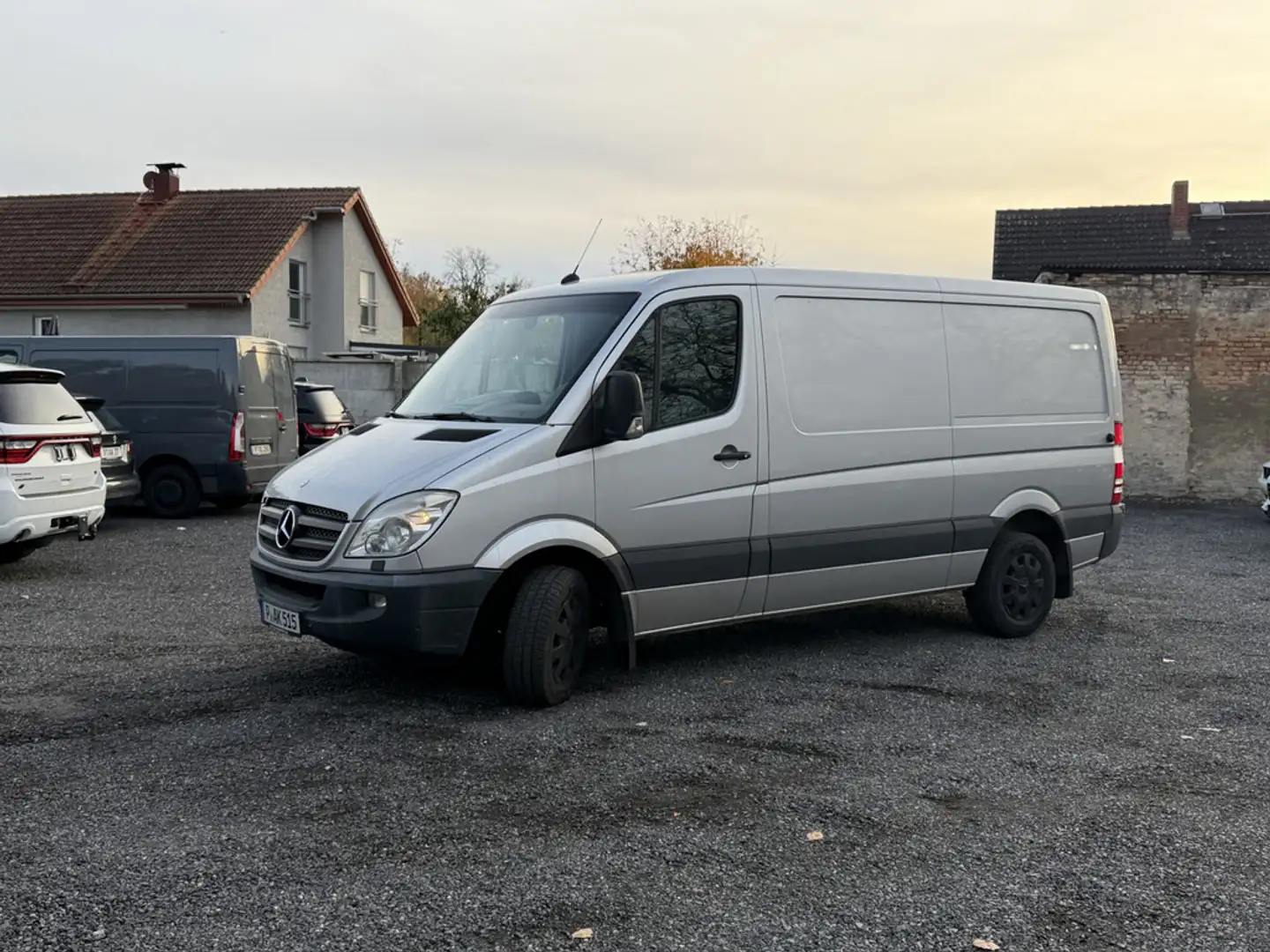 Mercedes-Benz Sprinter 318 L2 H1 CDI AHK, SHZ, Allwetter - 2
