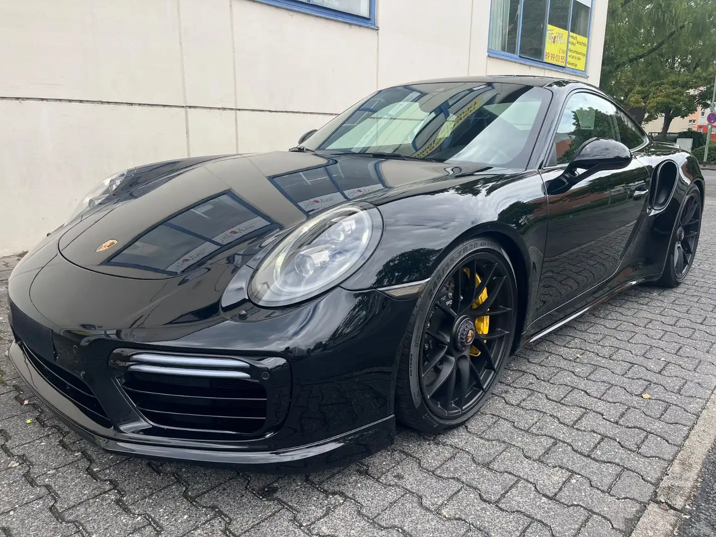 Porsche 911 Turbo S  Carbon PCCB Schiebedach Approved Schwarz - 1
