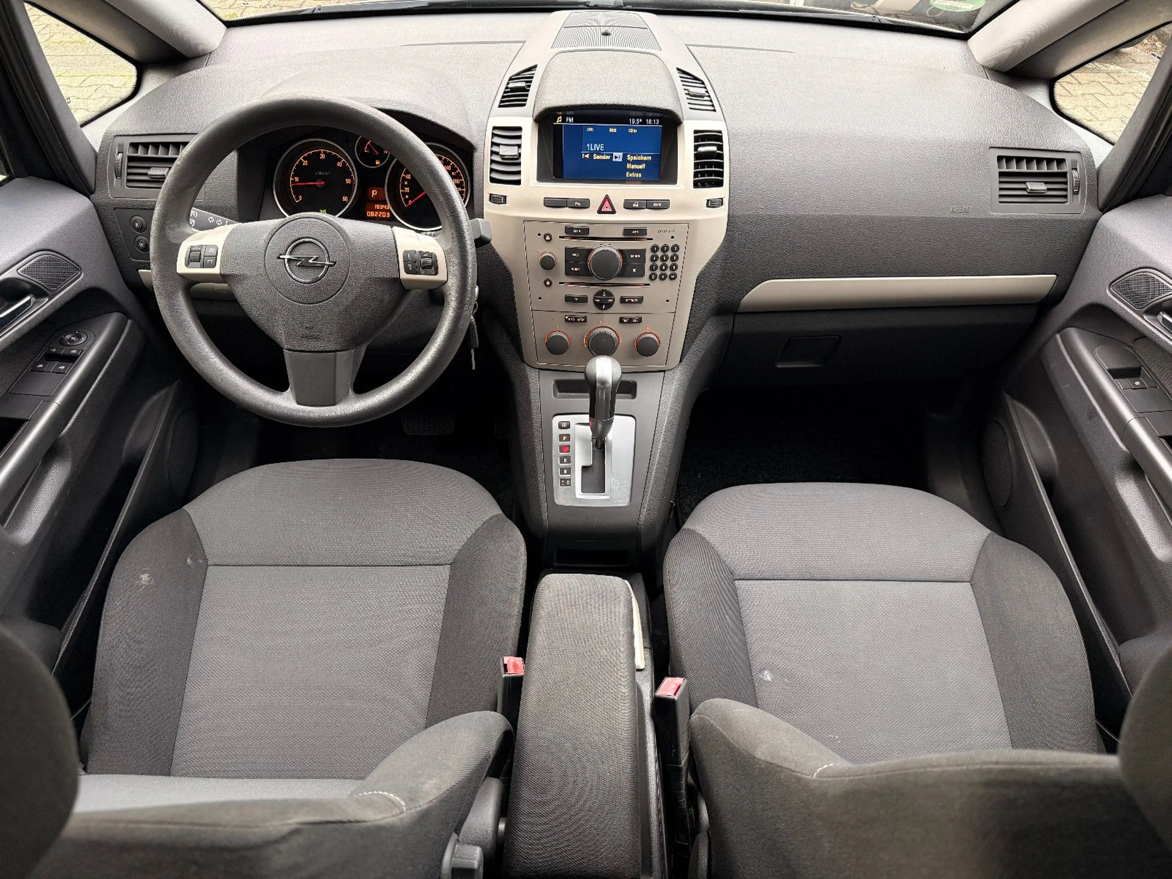 Opel Zafira B Innovation/Aut./Navi/Freispr./PDC Vo-Hi — photo 15
