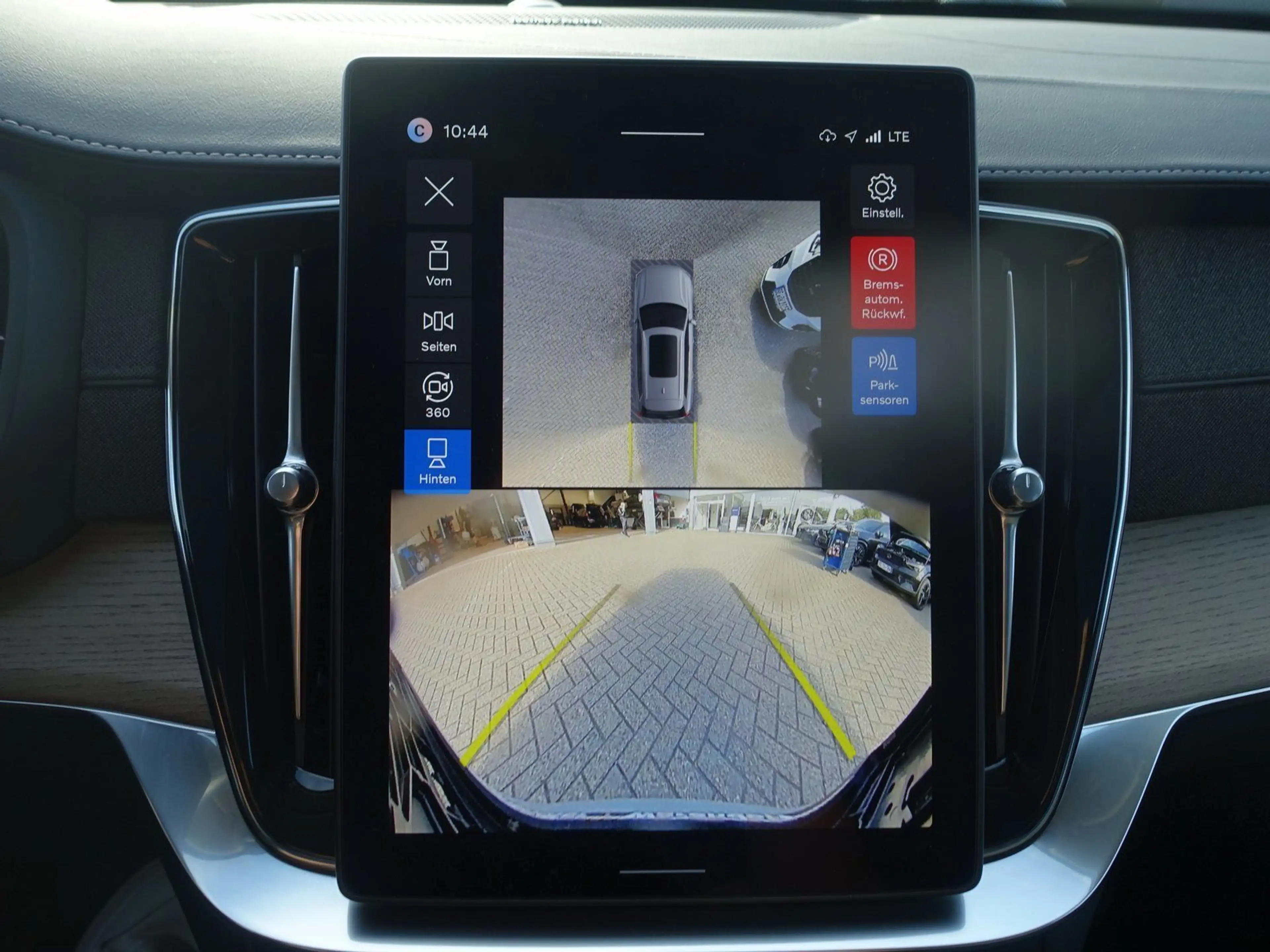 Volvo XC90 Plus Dark T8 AWD Plug-in/HUD/FourC/Pano/AHK — photo 19