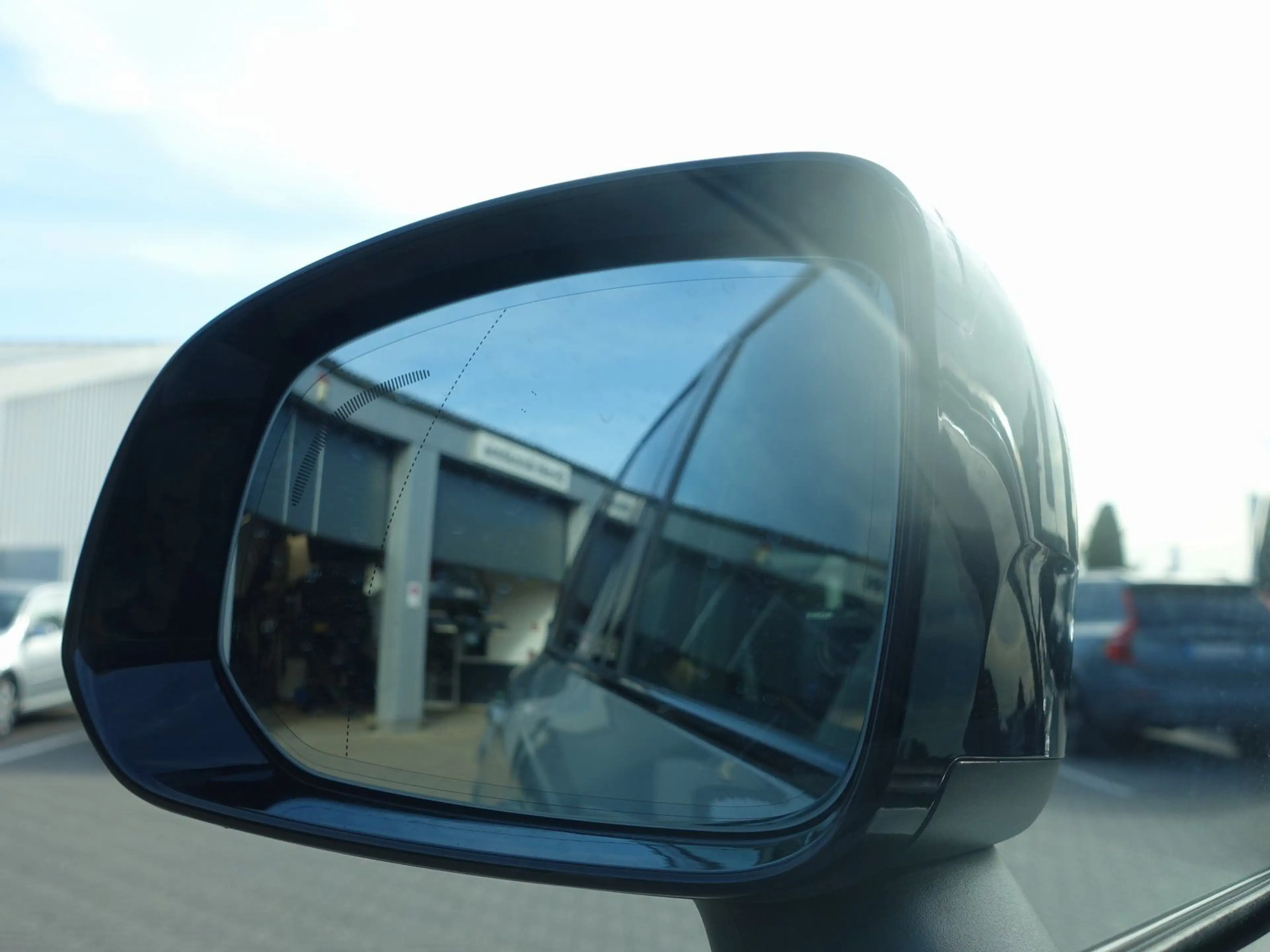 Volvo XC90 Plus Dark T8 AWD Plug-in/HUD/FourC/Pano/AHK — photo 25