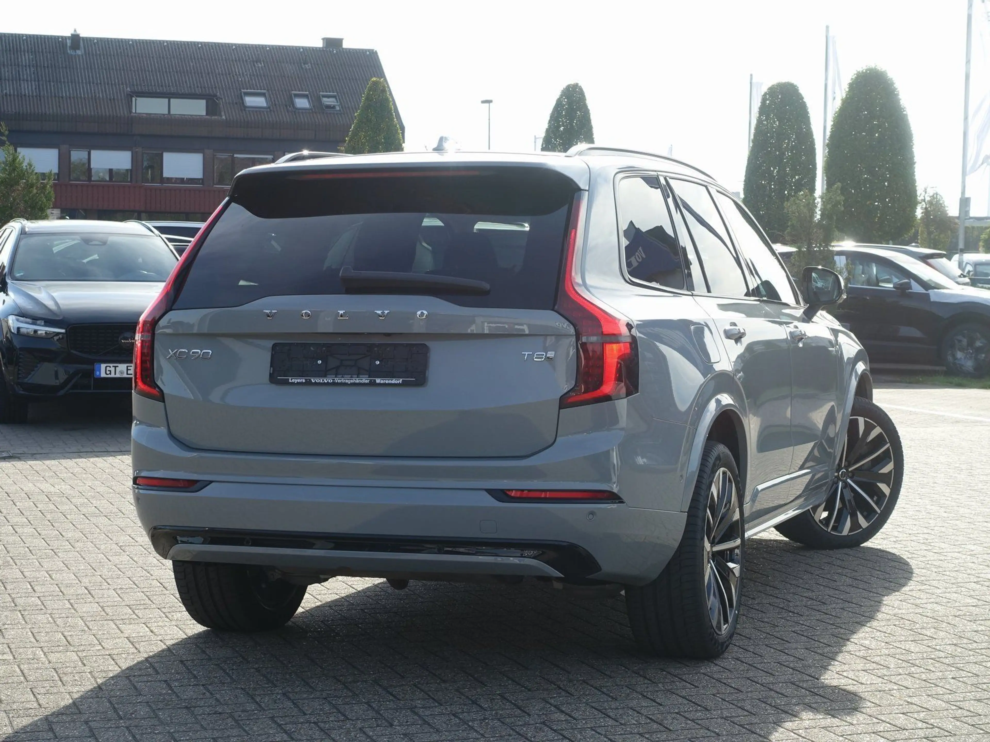 Volvo XC90 Plus Dark T8 AWD Plug-in/HUD/FourC/Pano/AHK — photo 2