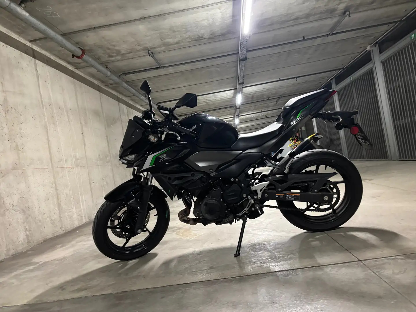 Kawasaki Z 500 Noir - 2