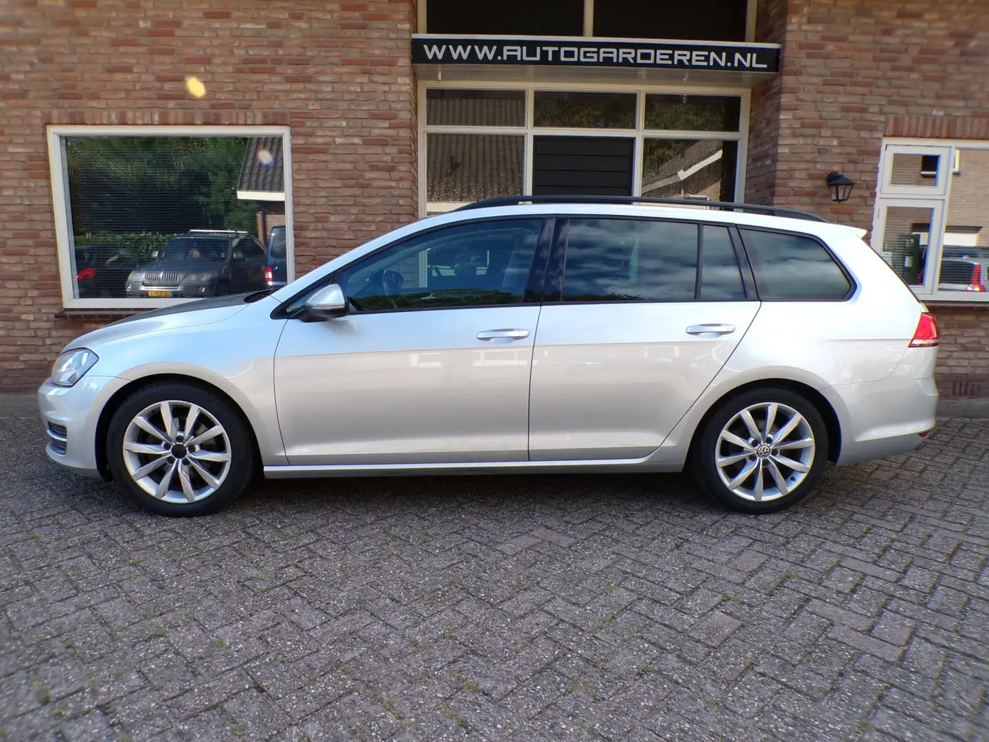 Volkswagen Golf Variant 1.2 TSI Comfortline Grau - 2