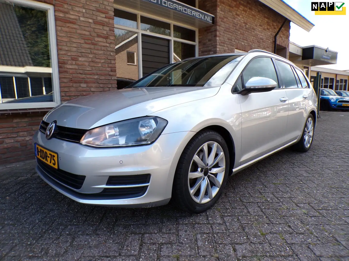 Volkswagen Golf Variant 1.2 TSI Comfortline Grau - 1