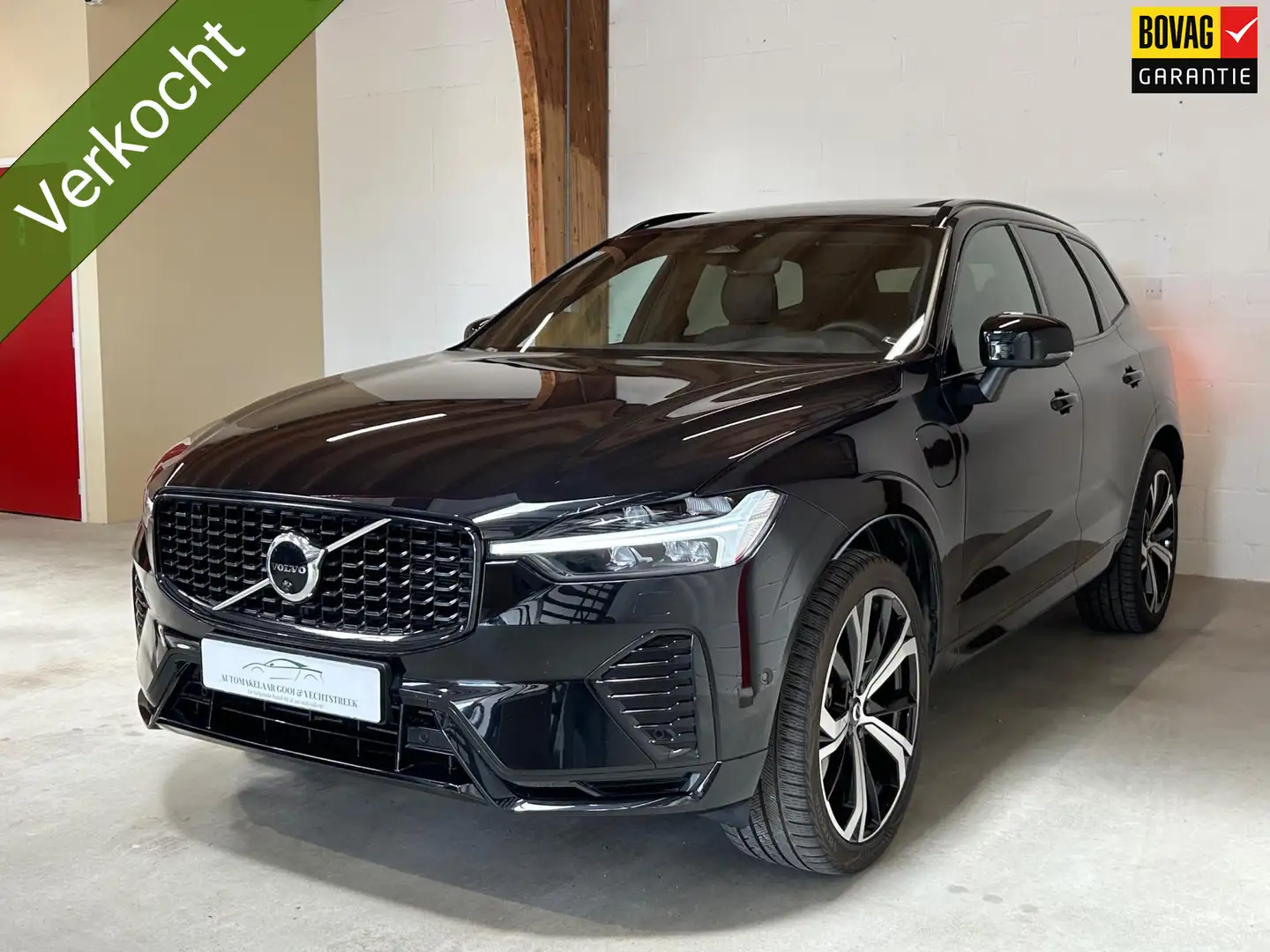 Volvo XC60 2.0 T6 Plug-in hybrid AWD Plus Dark / Panorama / T Noir - 1