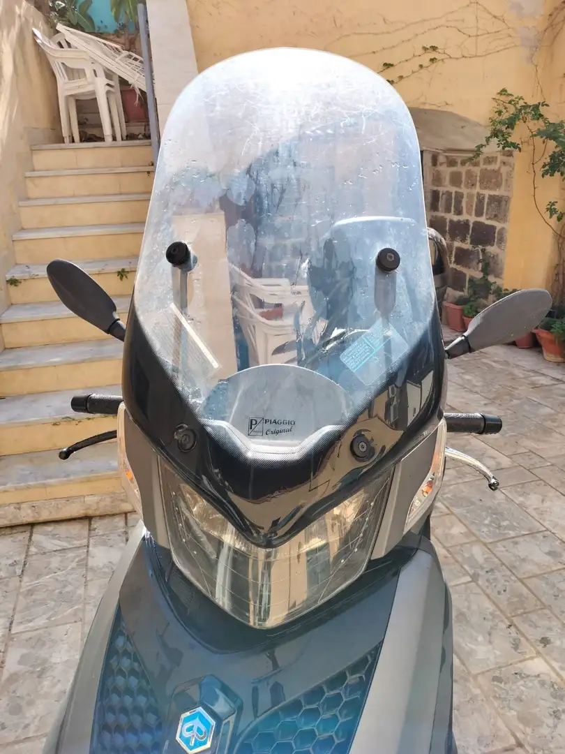 Piaggio MP3 300 Yourban Nero - 2