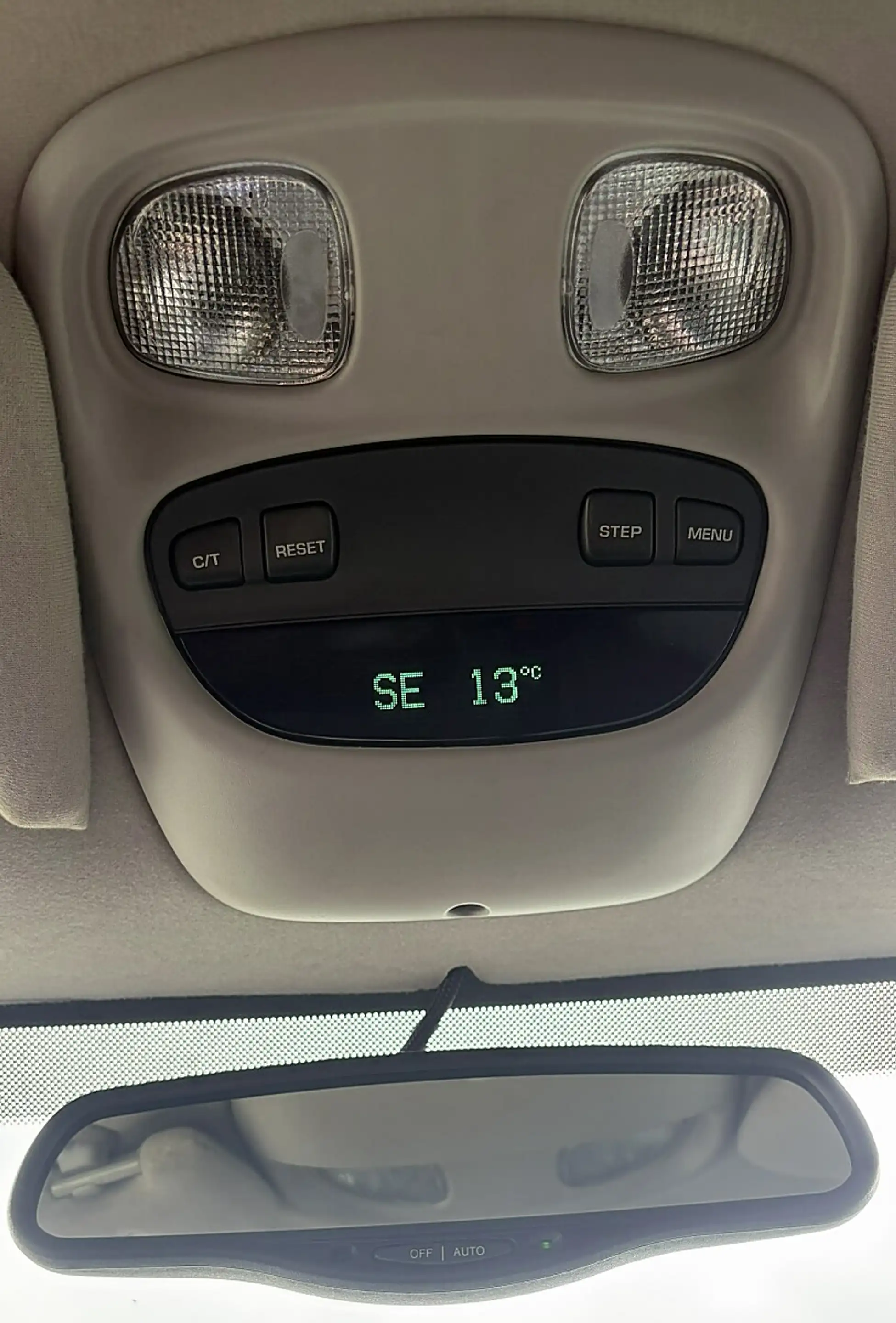Jeep Cherokee 2,8 Renegade CRD TD Leder — photo 14