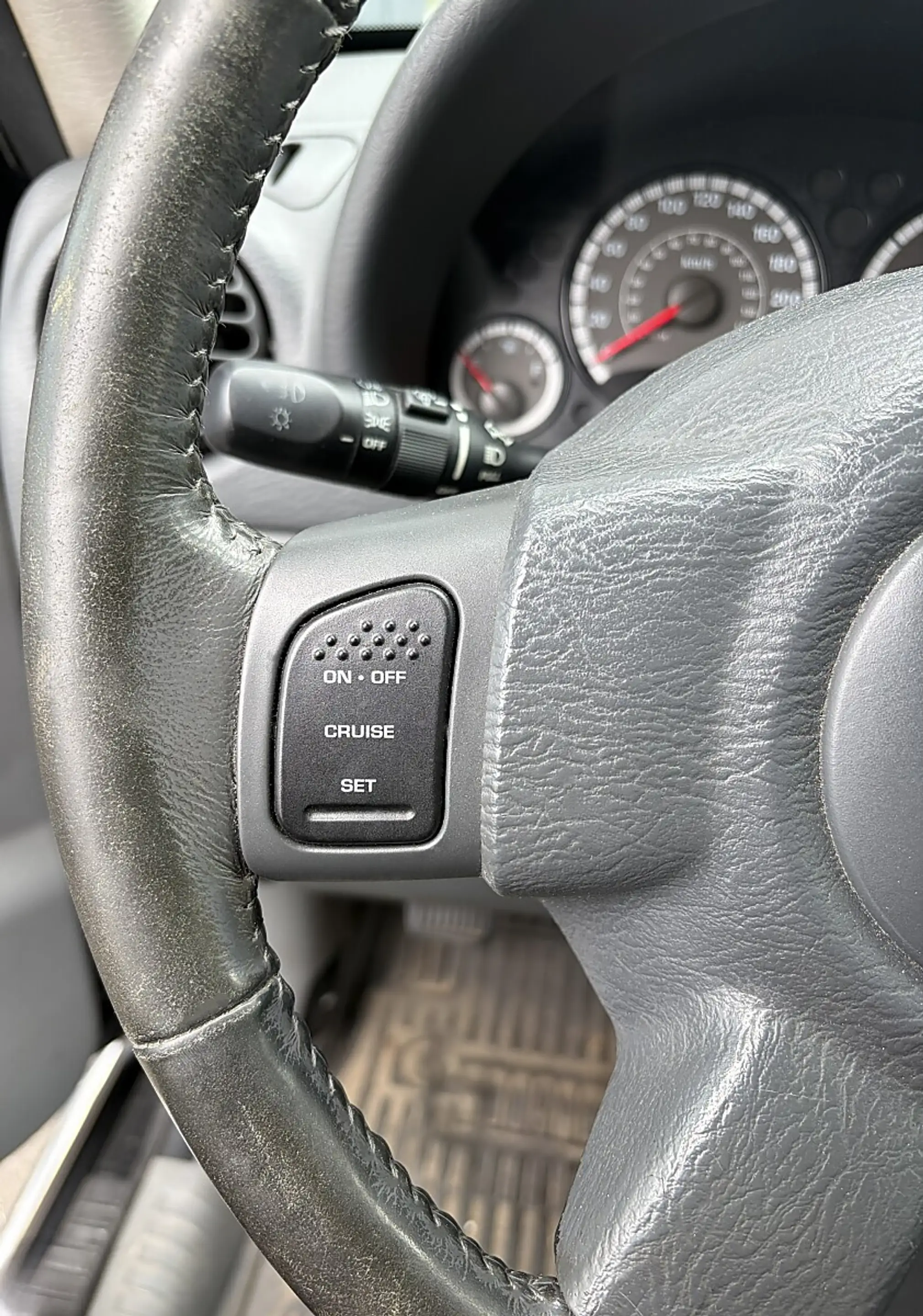 Jeep Cherokee 2,8 Renegade CRD TD Leder — photo 7