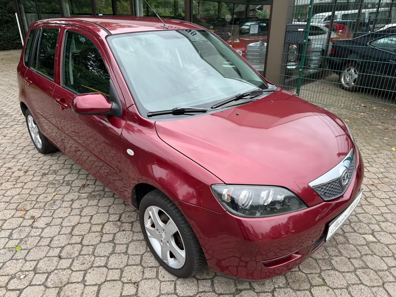 Mazda 2