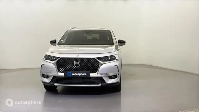 DS Automobiles DS 7 Crossback view 2