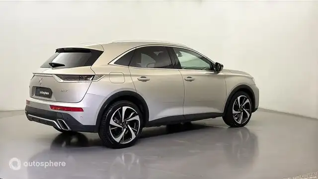 DS Automobiles DS 7 Crossback view 5