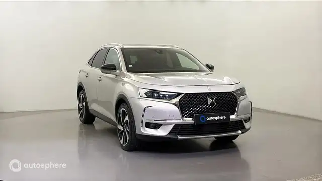 DS Automobiles DS 7 Crossback view 3