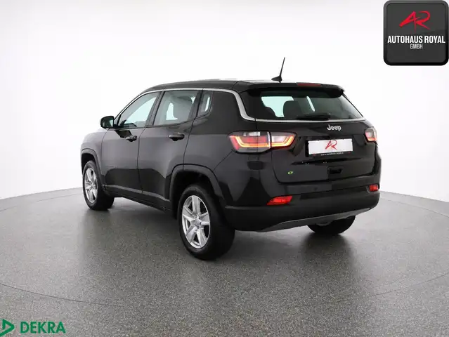 Jeep Compass view 2