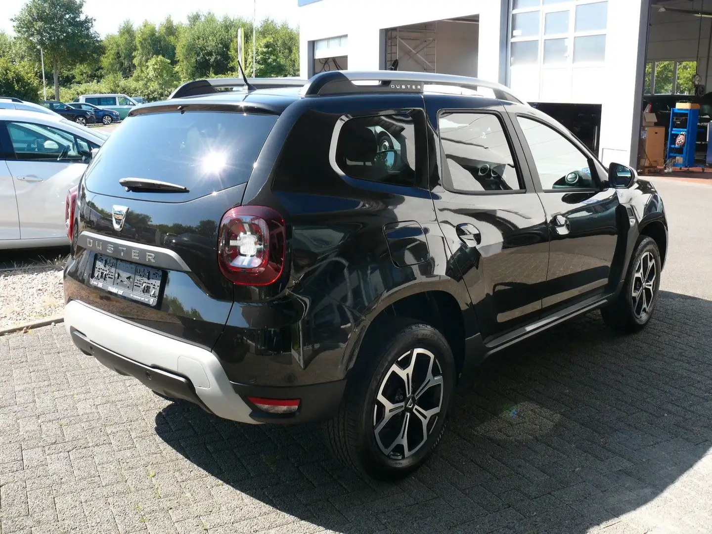 Dacia Duster II 1,2 TCe 125 Leder,Klima,Navi PDC,Kam, Schwarz - 2