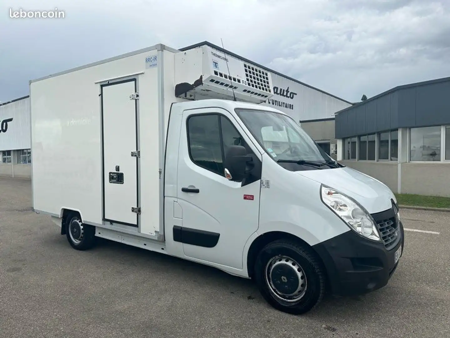 Renault Master 7990 ht caisse isotherme bi-compartiment - 1
