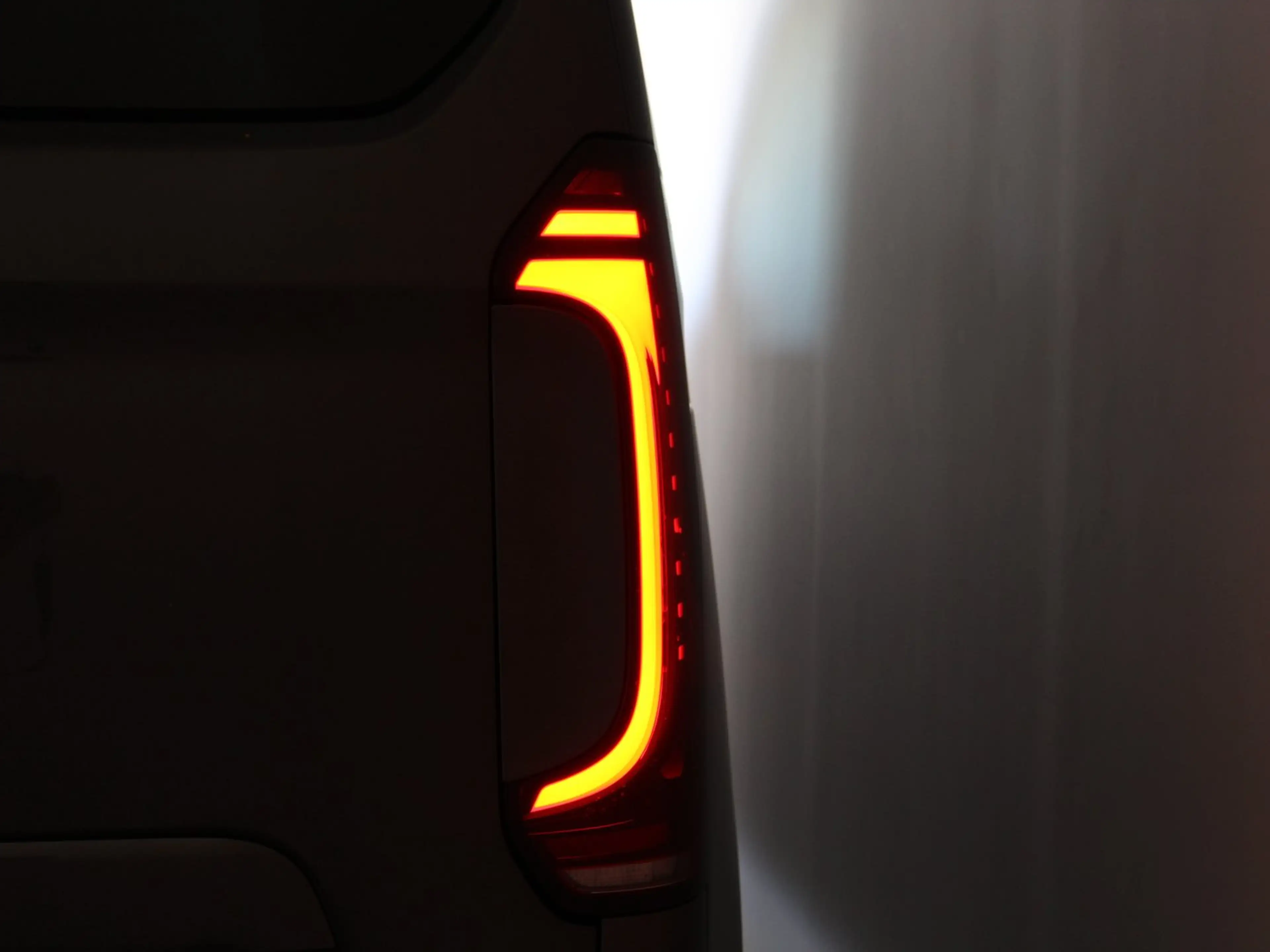 Volkswagen T7 Caravelle VW T7 Caravelle Style TDI 4MOTION — photo 15