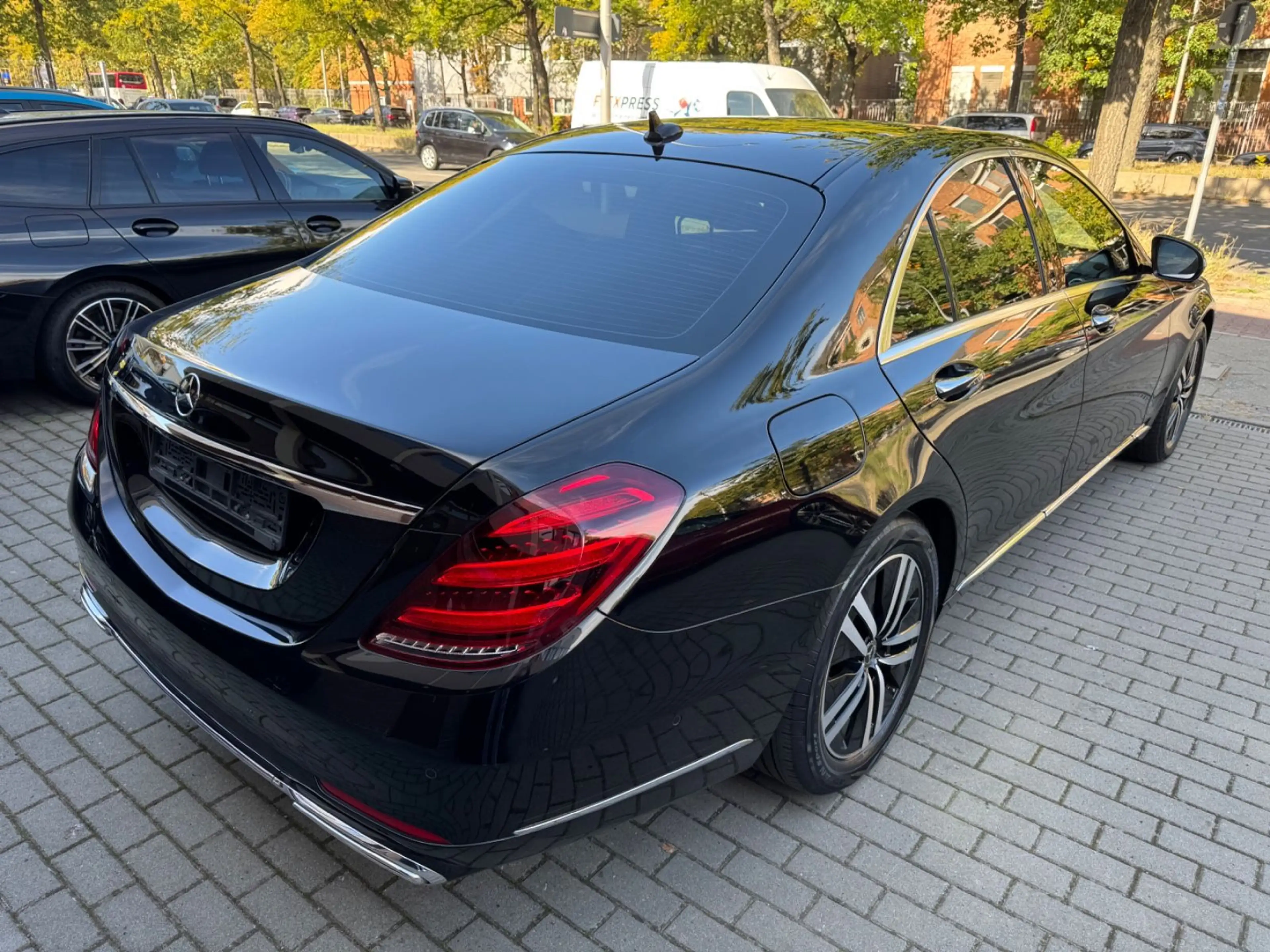Mercedes-Benz S 400 d 4Matic — photo 6