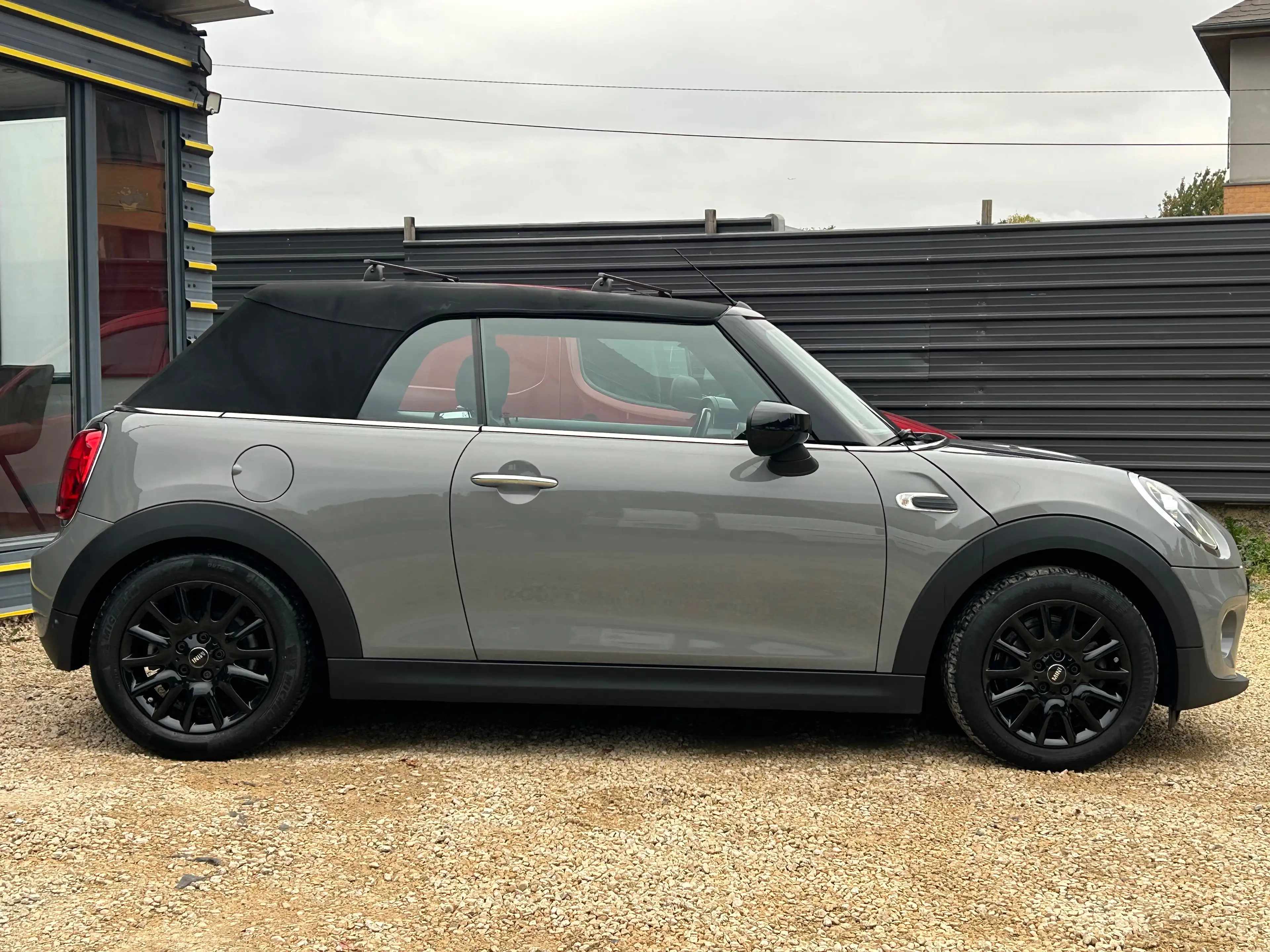 MINI Cooper Cabrio Mini Cabriolet 1.5 Cooper OPF (EU6d-TEMP) — photo 9