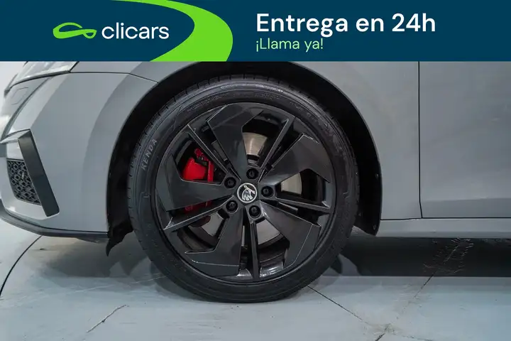 Škoda Octavia A8 Combi 2.0 TSI DSG RS 2021, foto 11