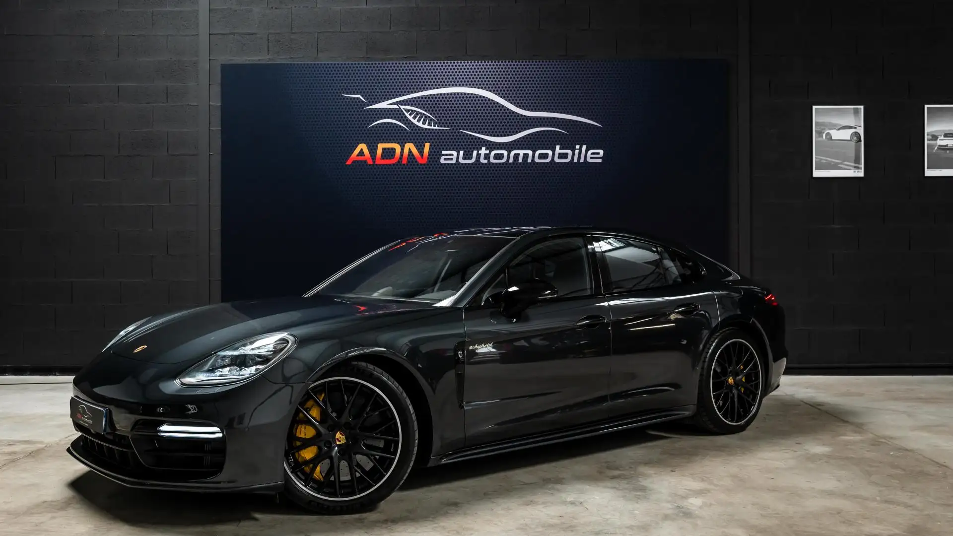 Porsche Panamera TURBO S E HYBRID Gris - 1