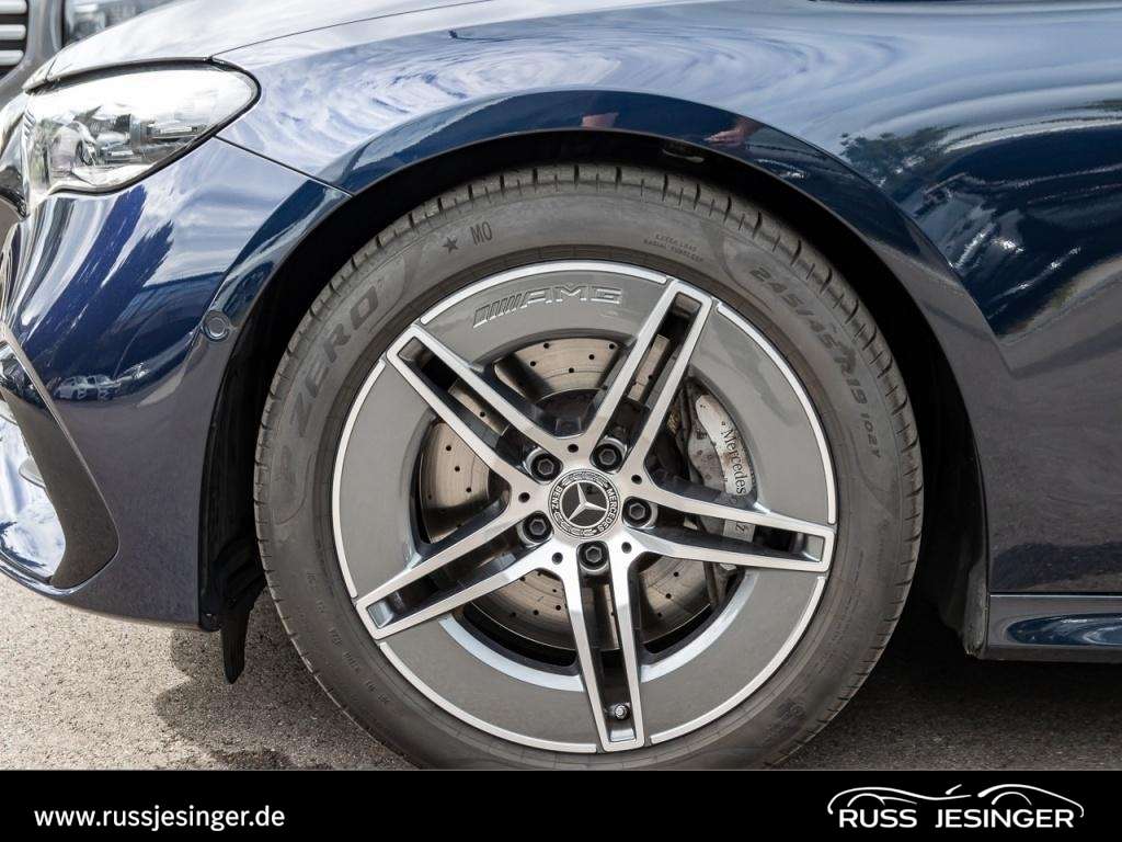 Mercedes-Benz E 200
