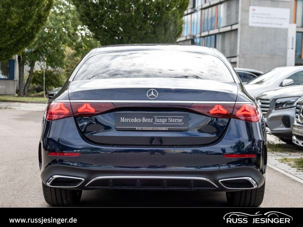 Mercedes-Benz E 200