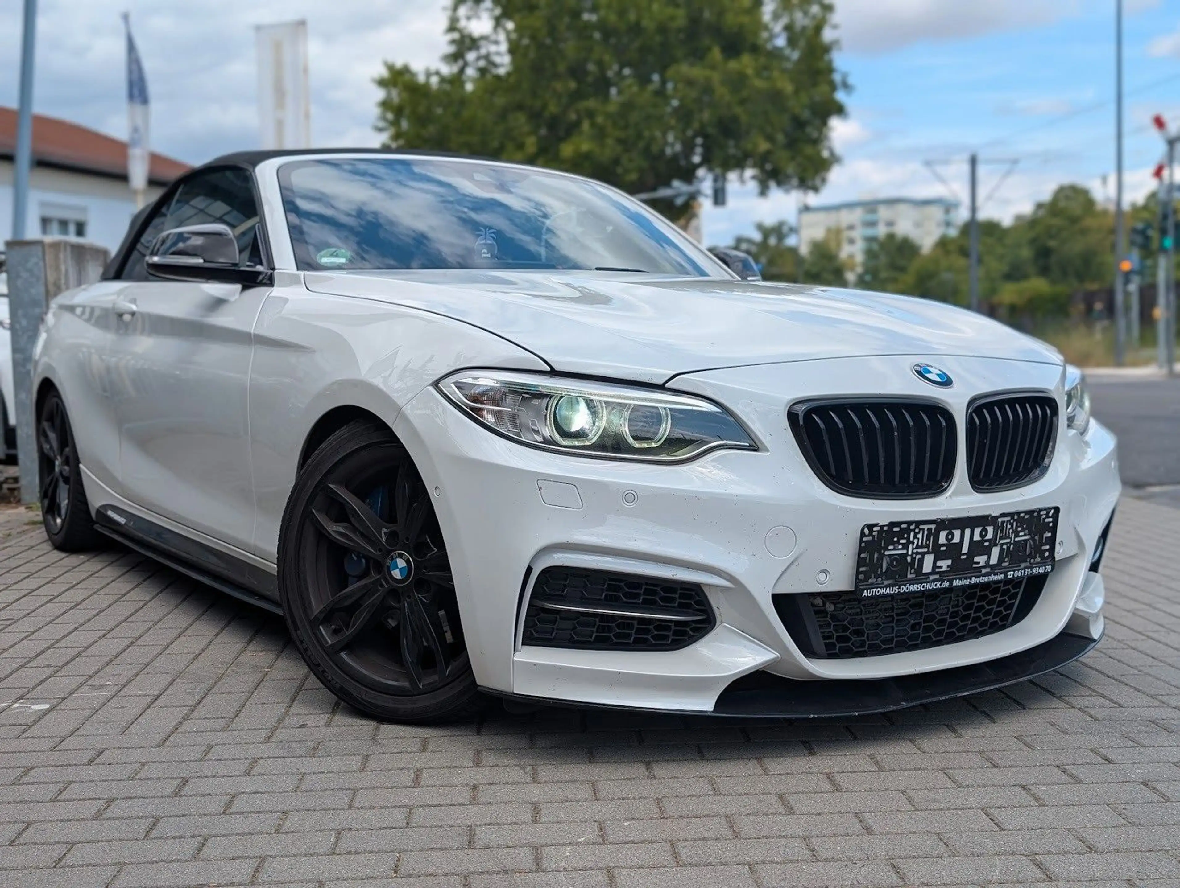 BMW 235 i  Cabrio Schaltwippen. Navi. RFK. Leder. — photo 4