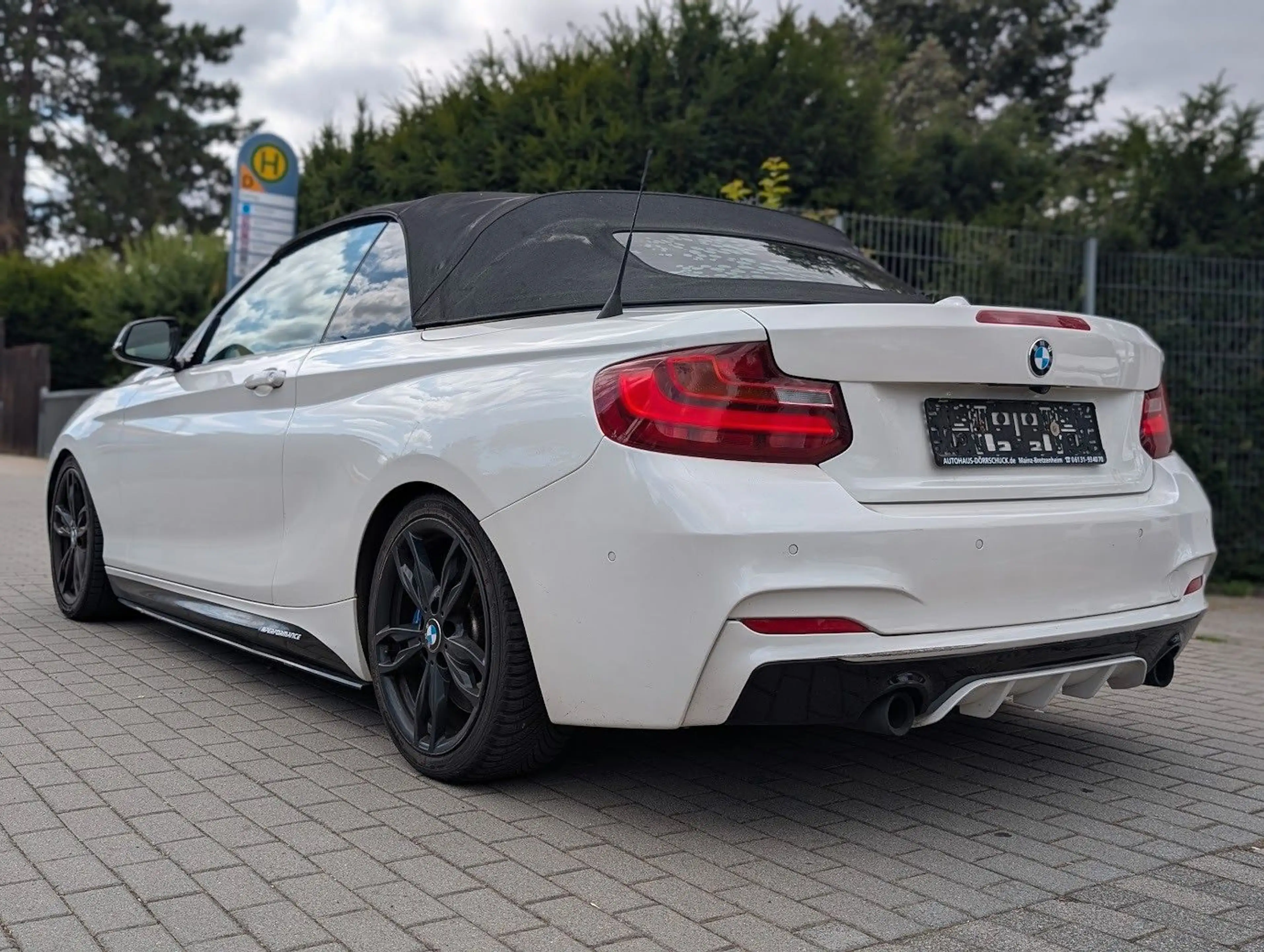 BMW 235 i  Cabrio Schaltwippen. Navi. RFK. Leder. — photo 5