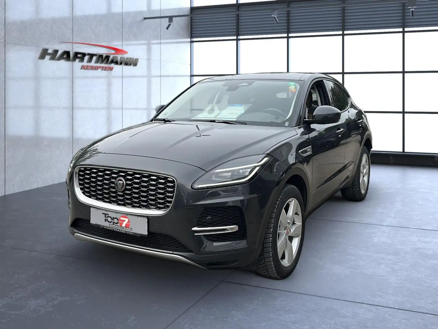 Jaguar E-Pace SE AWD Bluetooth Navi LED Vollleder Klima Grau - 2