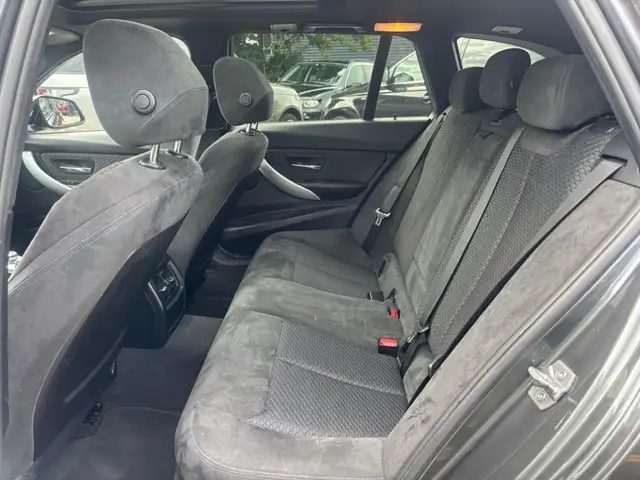 BMW 3 Series view 14